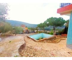 Oportunidad única para vivir en la urbanización Can Rosell, Subirats.