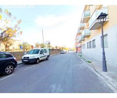 ¡Local comercial en Sant Martí Sarroca a precio de ganga! Plaza de aparcamiento
