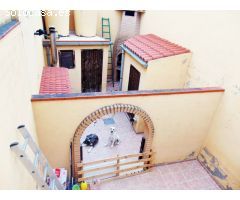 Gran Chalet en venta La Granada del Penedes, Barcelona.