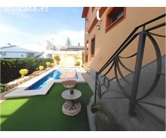 Chalet unifamiliar en venta Pacs del Penedés, Barcelona.
