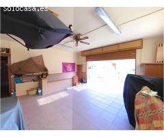 Chalet unifamiliar en venta Pacs del Penedés, Barcelona.