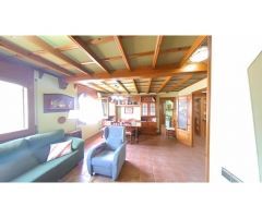 Chalet unifamiliar en venta Pacs del Penedés, Barcelona.