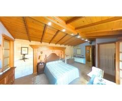 Chalet unifamiliar en venta Pacs del Penedés, Barcelona.