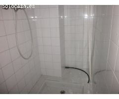 Local en Vilafranca del Penedés, ubicado en zona comercial y bien comunicada.