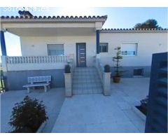 ¡Tu Paraíso Privado en Tarragona! Casa de Ensueño con Piscina y Zona Deportiva