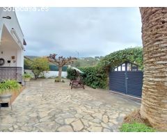Tu oasis privado a 5 minutos de Sitges - Casa con jardín en Mas Alba
