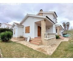 ¡Gran Oportunidad! Casa a 4 Vientos con Piscina, Jardín y Posibilidad de