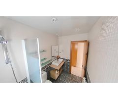¡Oportunidad única en Segur de Calafell! Piso con piscina, terraza, parking y