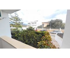 ¡Oportunidad única en Segur de Calafell! Piso con piscina, terraza, parking y