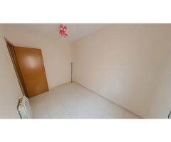 ¡Oportunidad única en Segur de Calafell! Piso con piscina, terraza, parking y
