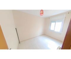 ¡Oportunidad única en Segur de Calafell! Piso con piscina, terraza, parking y