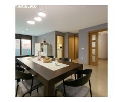 PLANTA BAJA IMPECABLE EN SANT MARTÍ SARROCA! 3 HABITACIONES, TERRAZA Y PARKING