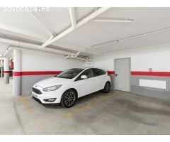 PLANTA BAJA IMPECABLE EN SANT MARTÍ SARROCA! 3 HABITACIONES, TERRAZA Y PARKING