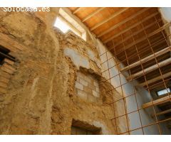 Reforma a tu gusto en el centro de LArboç - Casa con carácter y muchas