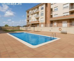 Ático dúplex con terraza, piscina y vistas en Santa Margarida i els Monjos -