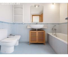 Ático dúplex con terraza, piscina y vistas en Santa Margarida i els Monjos -