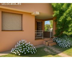 Amplia casa con jardín y piscina en pleno corazón de Guardiola de Font-Rubí