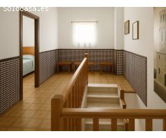 Amplia casa con jardín y piscina en pleno corazón de Guardiola de Font-Rubí