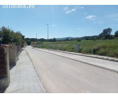 Amplia casa con jardín y piscina en pleno corazón de Guardiola de Font-Rubí