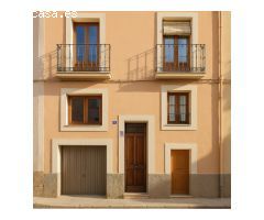 Gran Casa a Reformar con Jardín en La Granada - ¡Potencial Increíble!