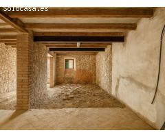 Gran Casa a Reformar con Jardín en La Granada - ¡Potencial Increíble!