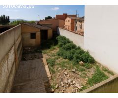 Gran Casa a Reformar con Jardín en La Granada - ¡Potencial Increíble!