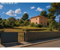 ¡Solar urbano en venta en Can Coral - Torrelles de Foix! Ideal para construir tu