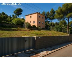 ¡Solar urbano en venta en Can Coral - Torrelles de Foix! Ideal para construir tu
