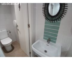 Alquiler de Local Comercial Reformado en Les Clotes, Vilafranca del Penedés: