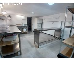 Alquiler de Local Comercial Reformado en Les Clotes, Vilafranca del Penedés: