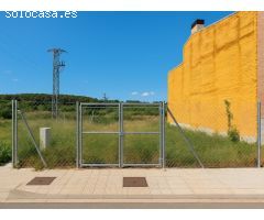 Solar urbano en venta en Canyelles pueblo - Construye, invierte, vive