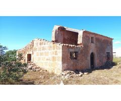 Preciosa casa de campo para reconstruir en Es Llombards