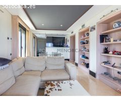 Exclusivo ático en Mahón con gran terraza y dos plazas de párking