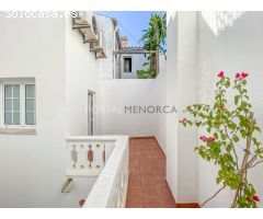 Casa reformada con patio en Mahon