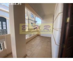 Se vende casa antigua en Guía de Isora.