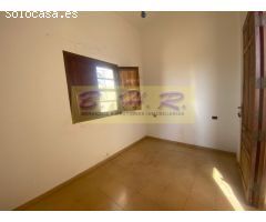 Se vende casa antigua en Guía de Isora.