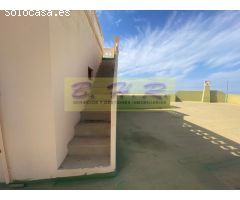 Se vende casa antigua en Guía de Isora.