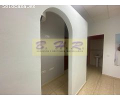 SE ALQUILA ESTUPENDA PELUQUERÍA.