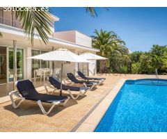 Villa de 4 habitaciones en Binixica