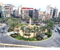 Expectacular PLAZA DE LOS LUCEROS, a reformar, maxima esclusividad.