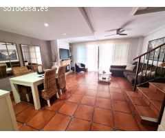 Chalet adosado impecable estado, en zona residencial de San Juan de Alicante