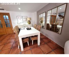 Chalet adosado impecable estado, en zona residencial de San Juan de Alicante
