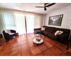 Chalet adosado impecable estado, en zona residencial de San Juan de Alicante