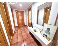 Chalet adosado impecable estado, en zona residencial de San Juan de Alicante