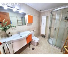 Chalet adosado impecable estado, en zona residencial de San Juan de Alicante