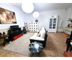 Chalet adosado impecable estado, en zona residencial de San Juan de Alicante