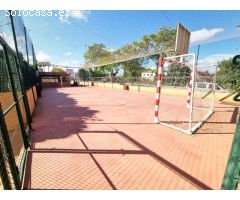 Chalet adosado impecable estado, en zona residencial de San Juan de Alicante