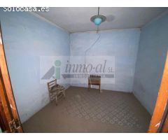 Exclusivo chalet adosado, junto a la Playa de San Juan, en la mejor zona junto a