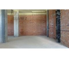 Local comercial en venta, en Sevilla Este.