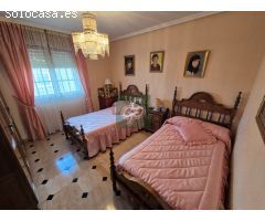 Casa en el campo, estilo payesa en Santa Gertrudis, para alquiler anual.
